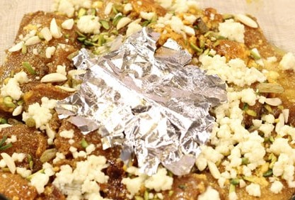 Making Shahi tukda