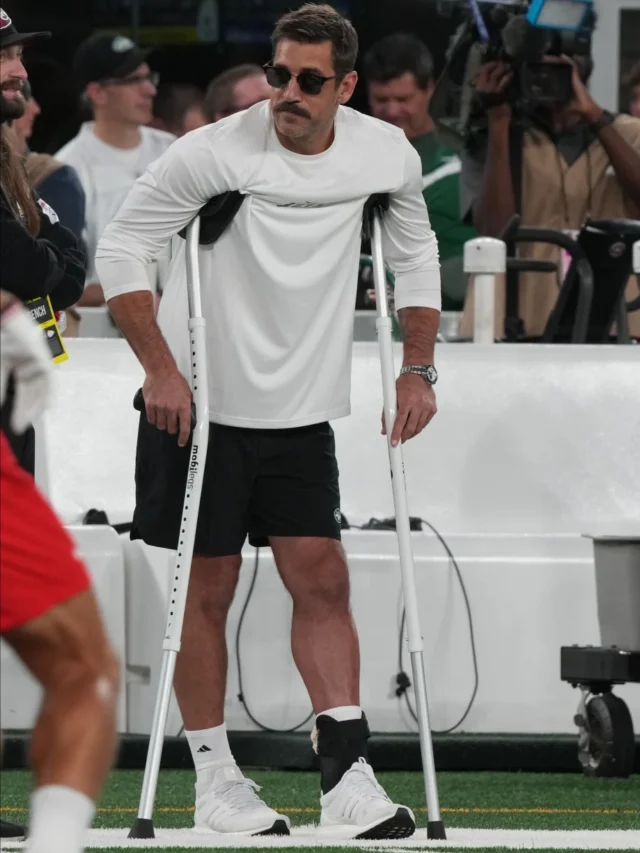 AARON RODGERS, STANDARD ACHILLES RECOVERY PROCESS POST-SUGERY